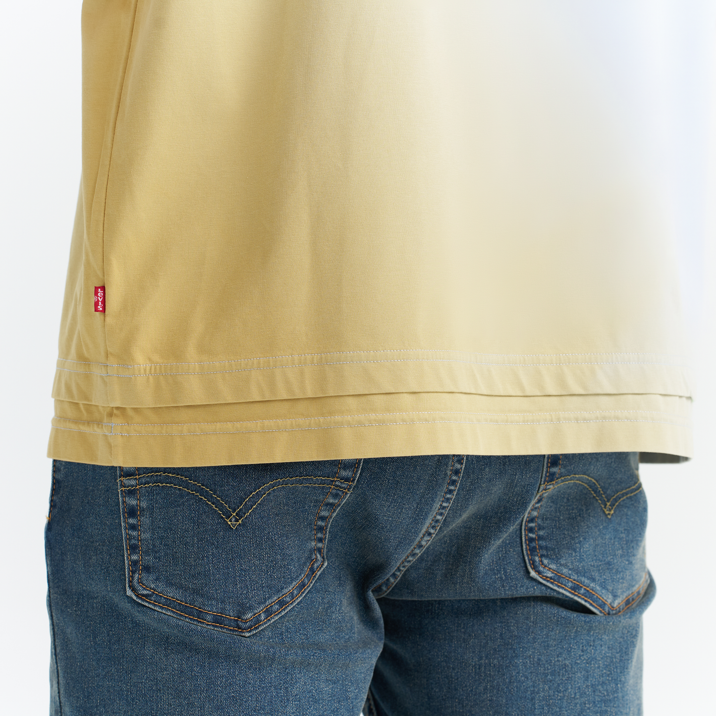 Levi’s® Men's Classic Small Logo Gradient T-Shirt