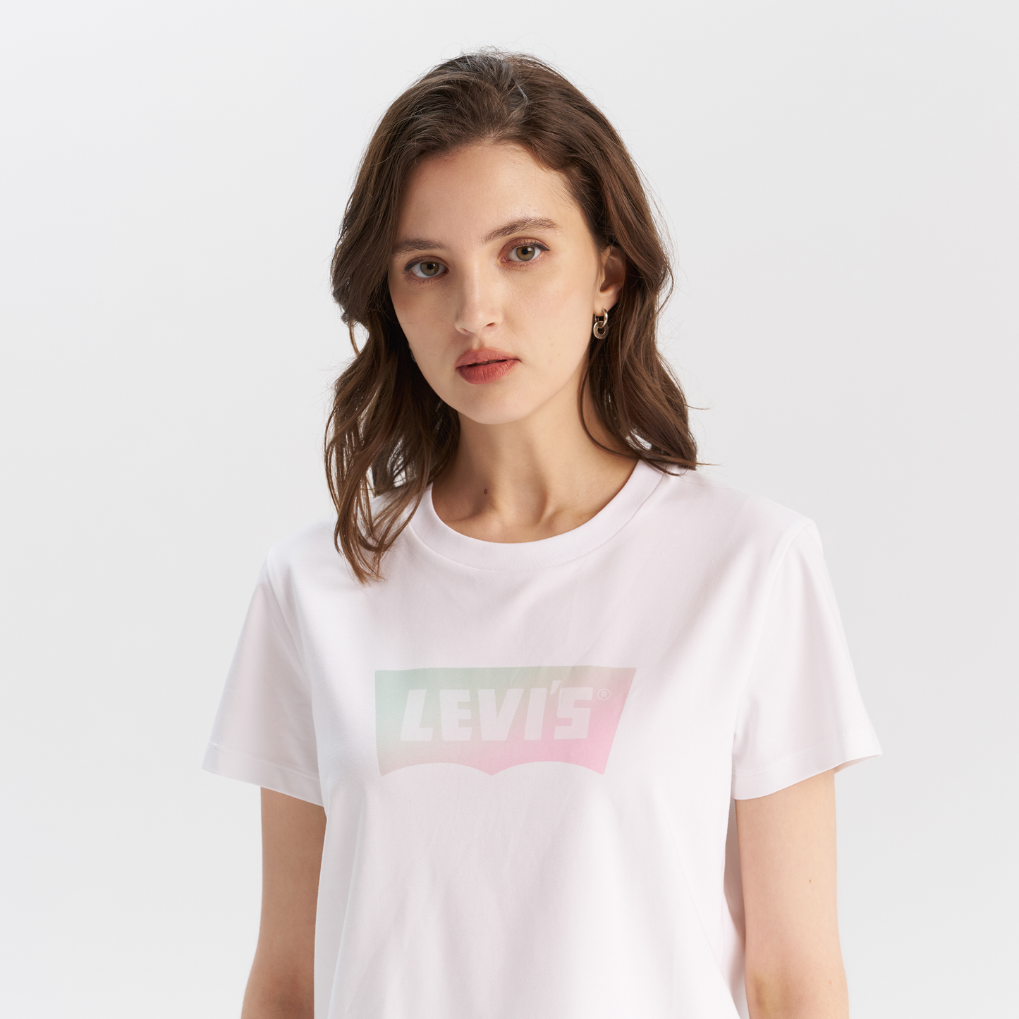 Levi's® Women's Gradient Logo Crew Neck T-Shirt