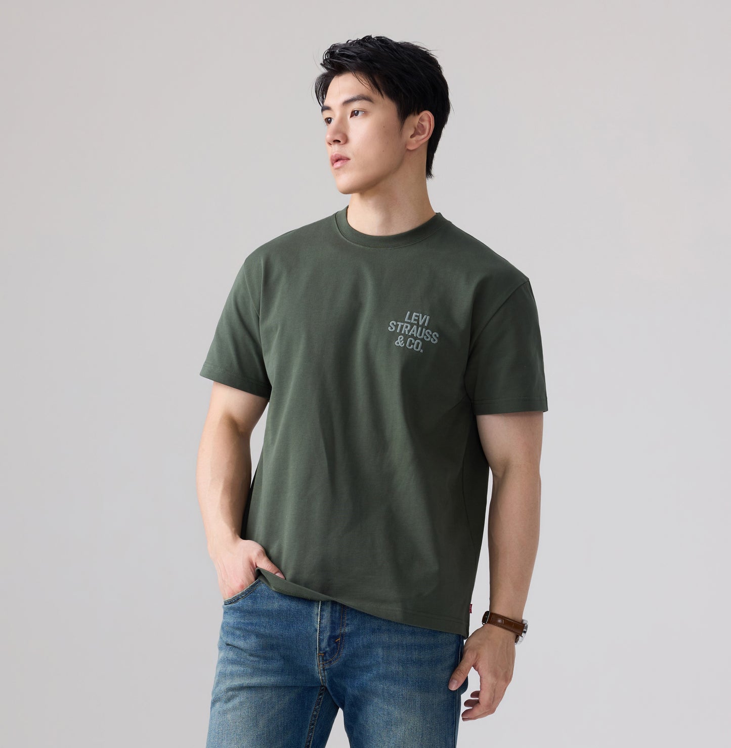 Levi's® 胸口 Logo 寬鬆 T恤 | 男裝