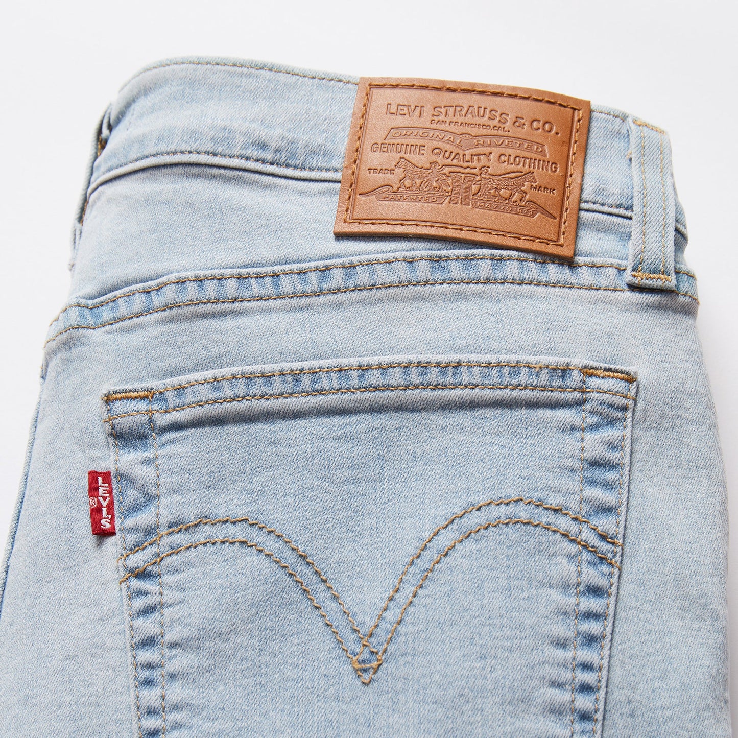 Levi's® 中腰男友牛仔褲| 女裝