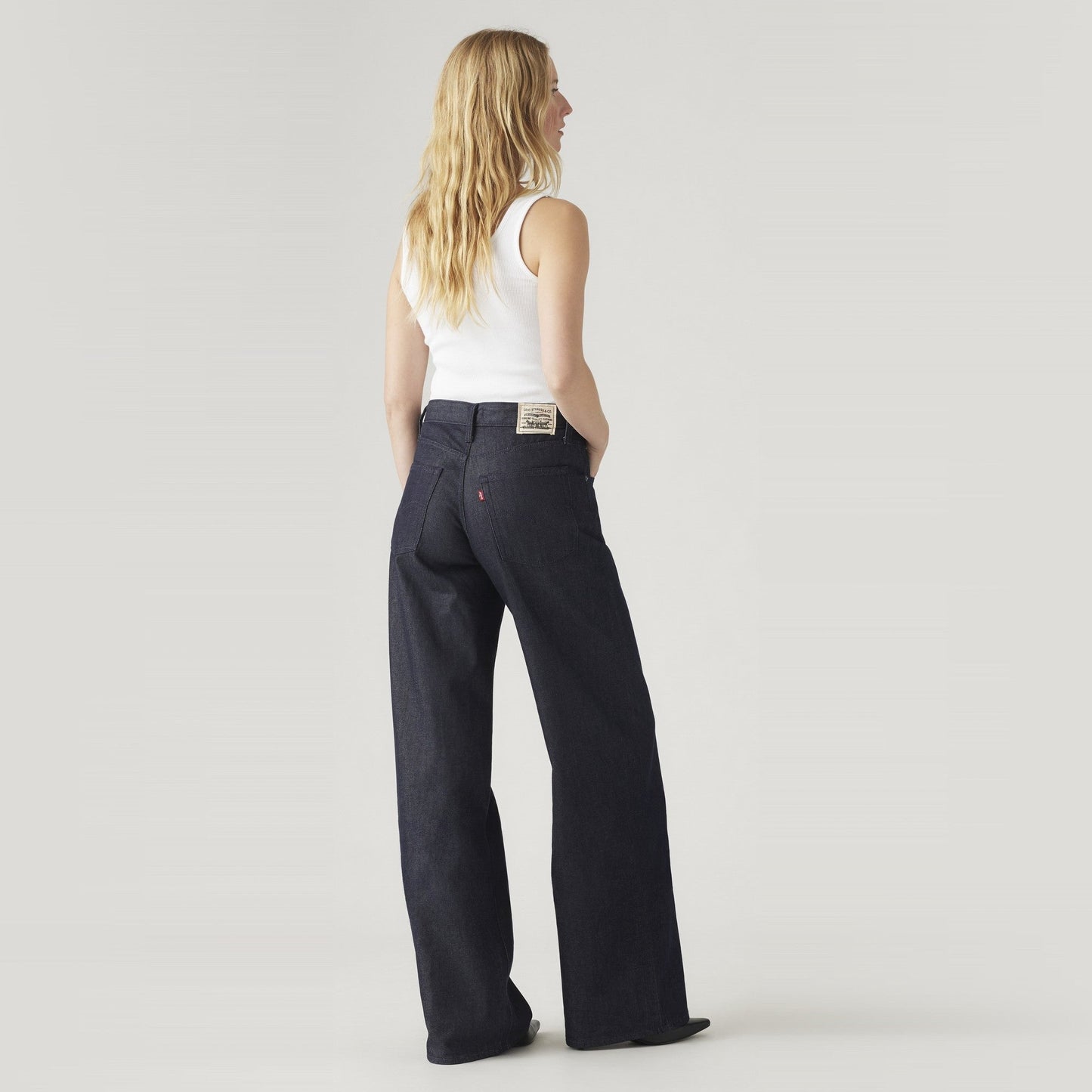 Levi's® WellThread® Women's XL Straight Pants