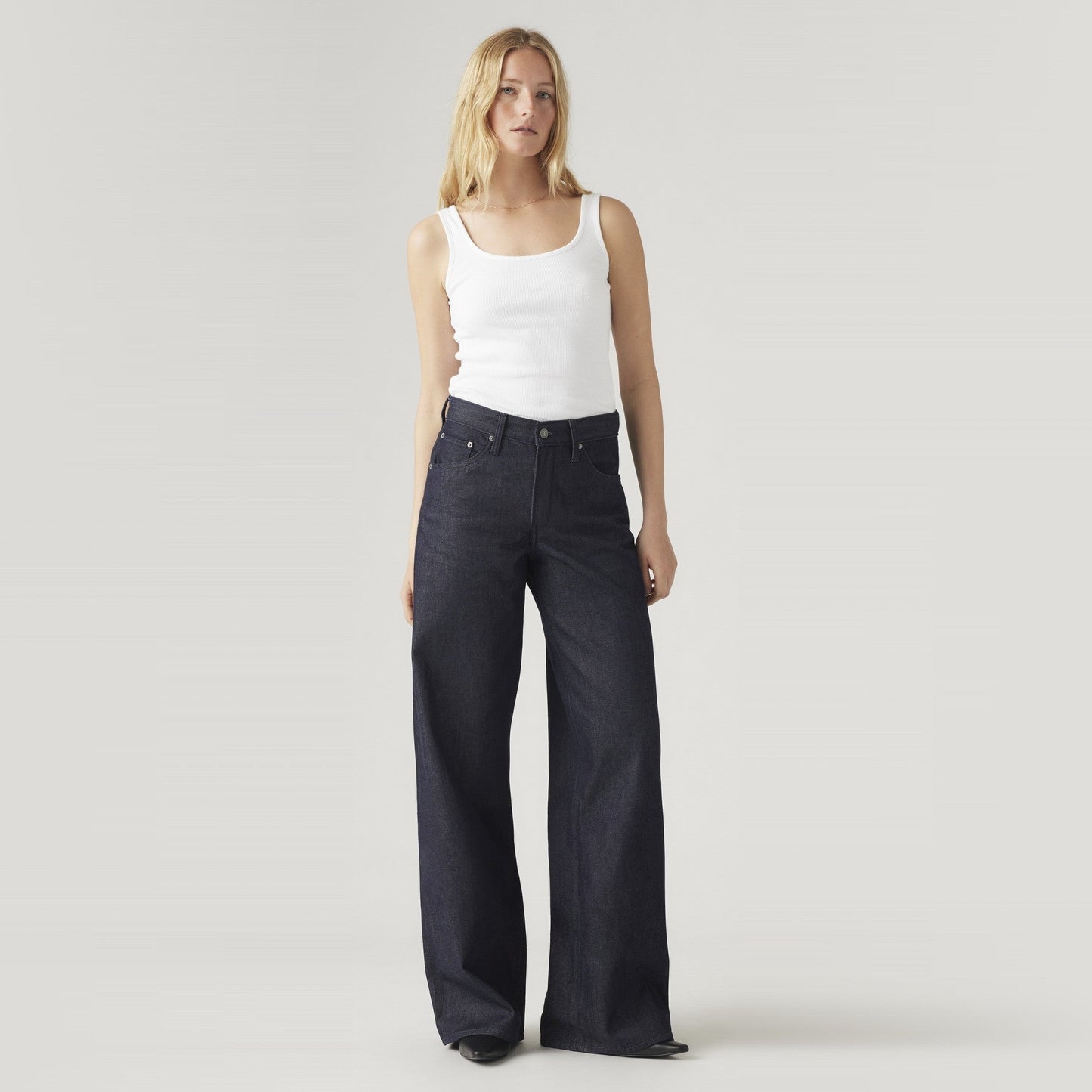 Levi's® WellThread® Women's XL Straight Pants