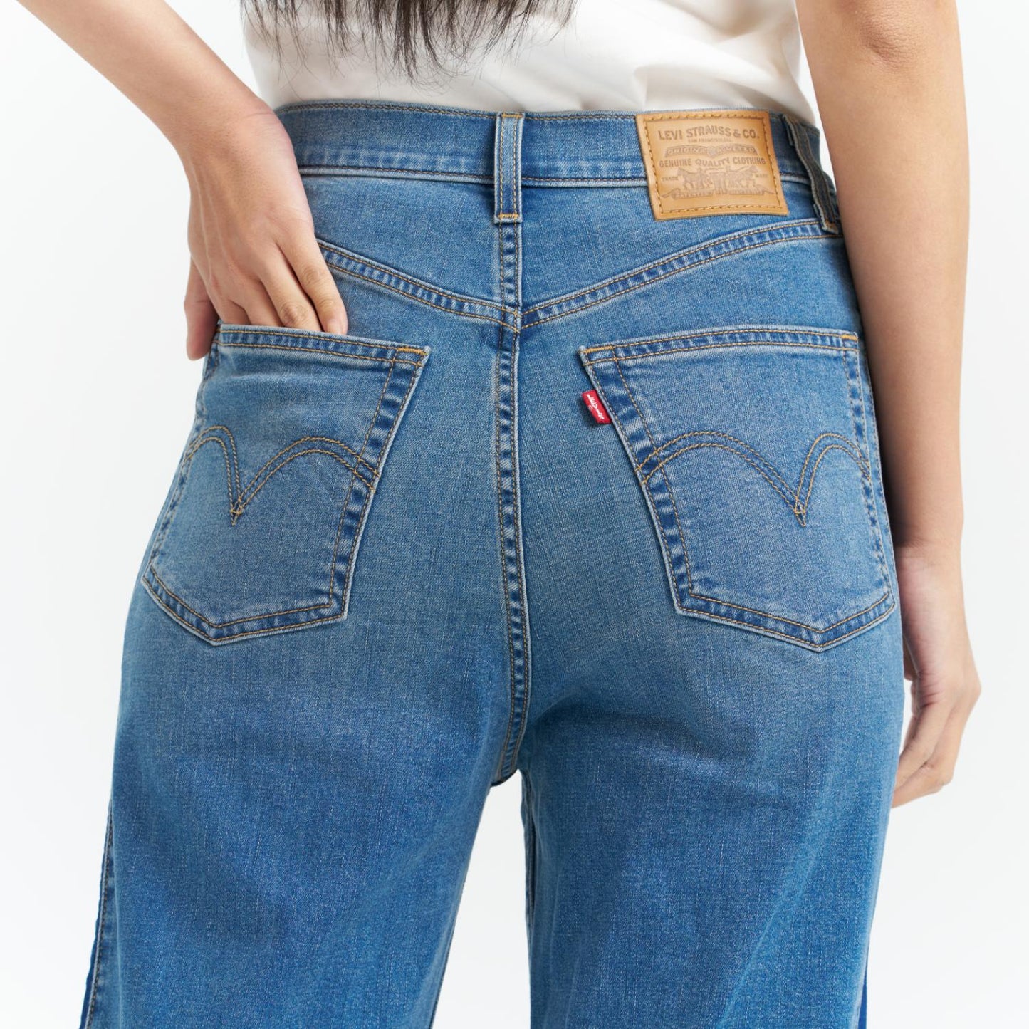 Levi’s® Performance Cool 高腰寬鬆直筒牛仔褲 |女裝