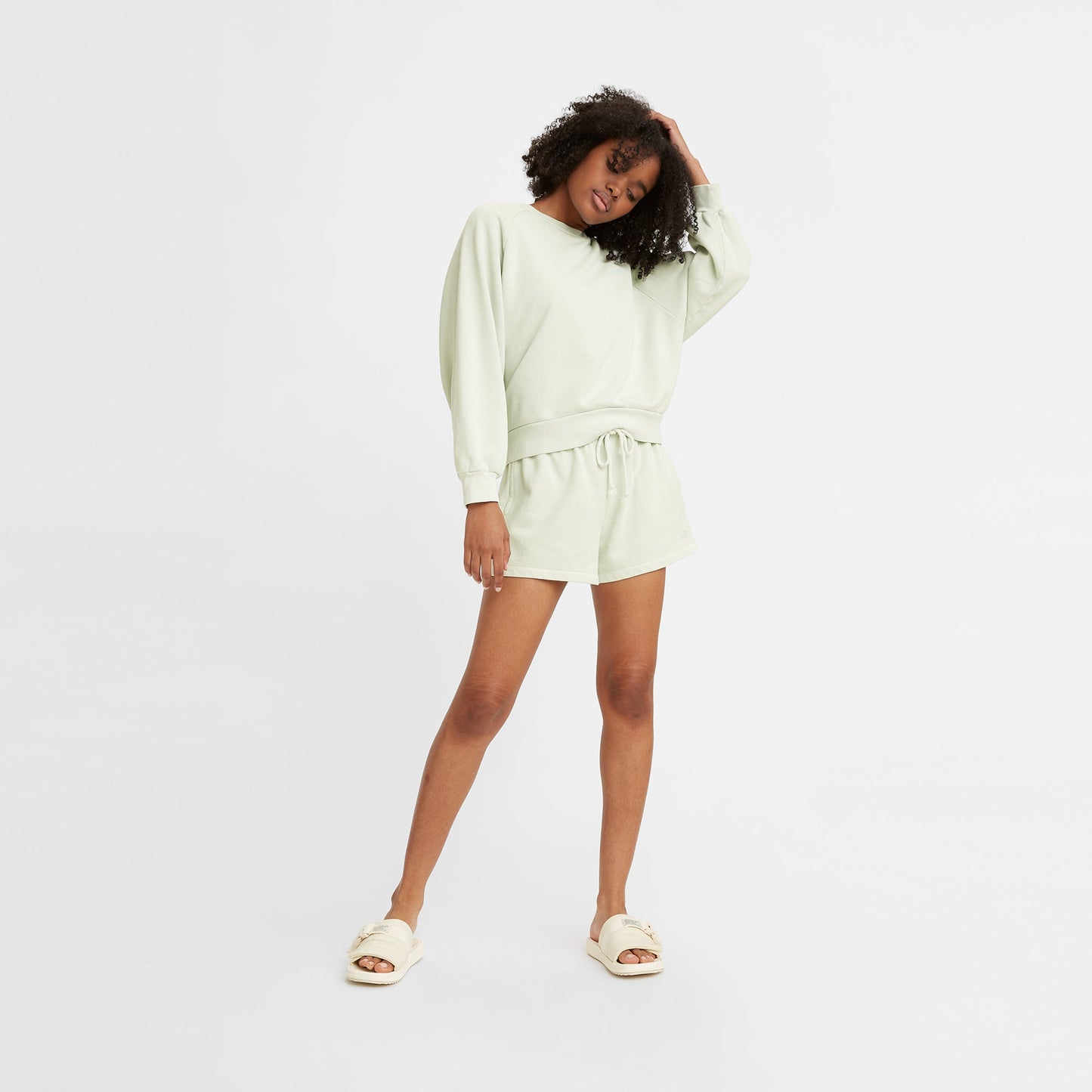 Levi's®休閒運動短褲 | 女裝