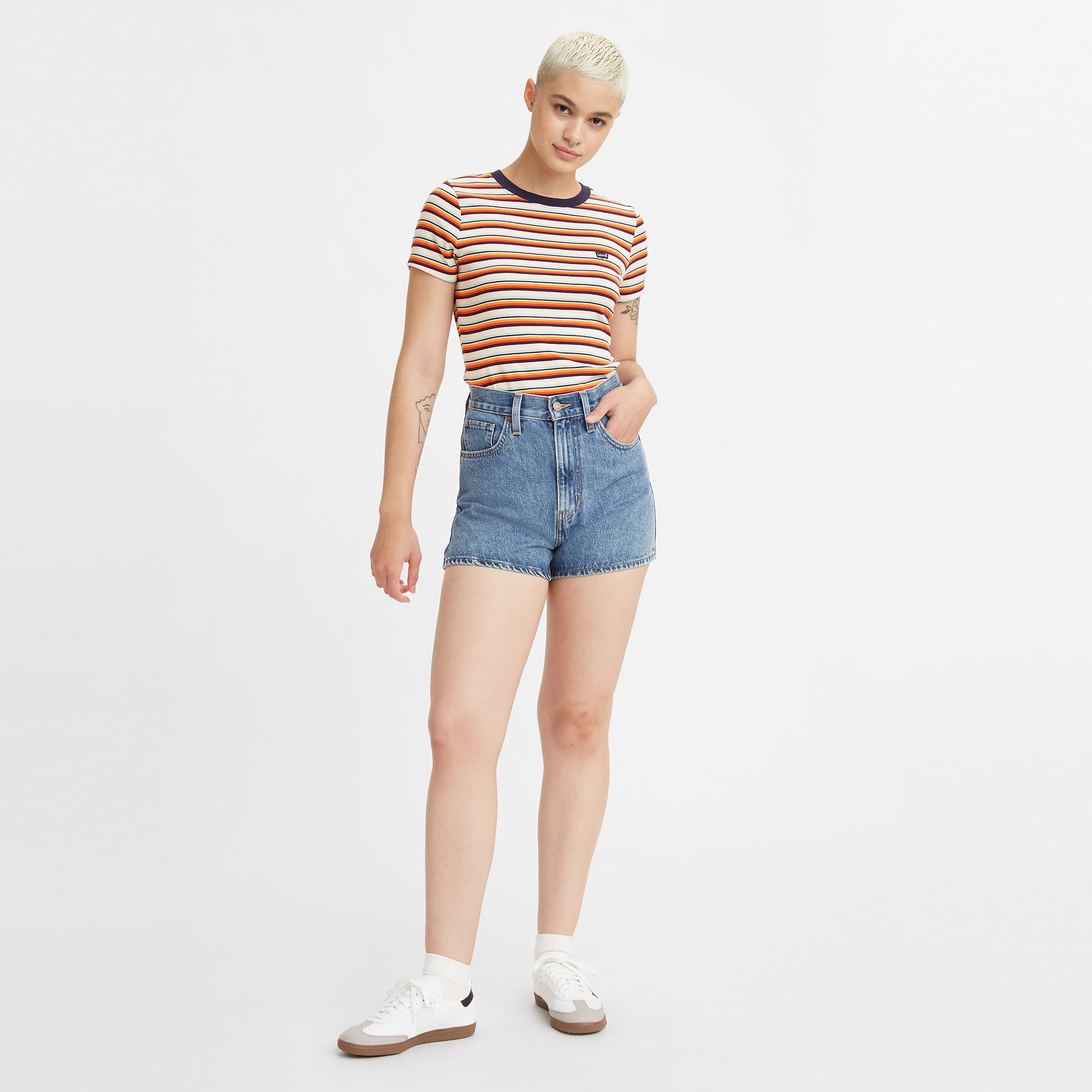 Levi's® Women's High-Waisted Mom Shorts Amazing Levi's HK