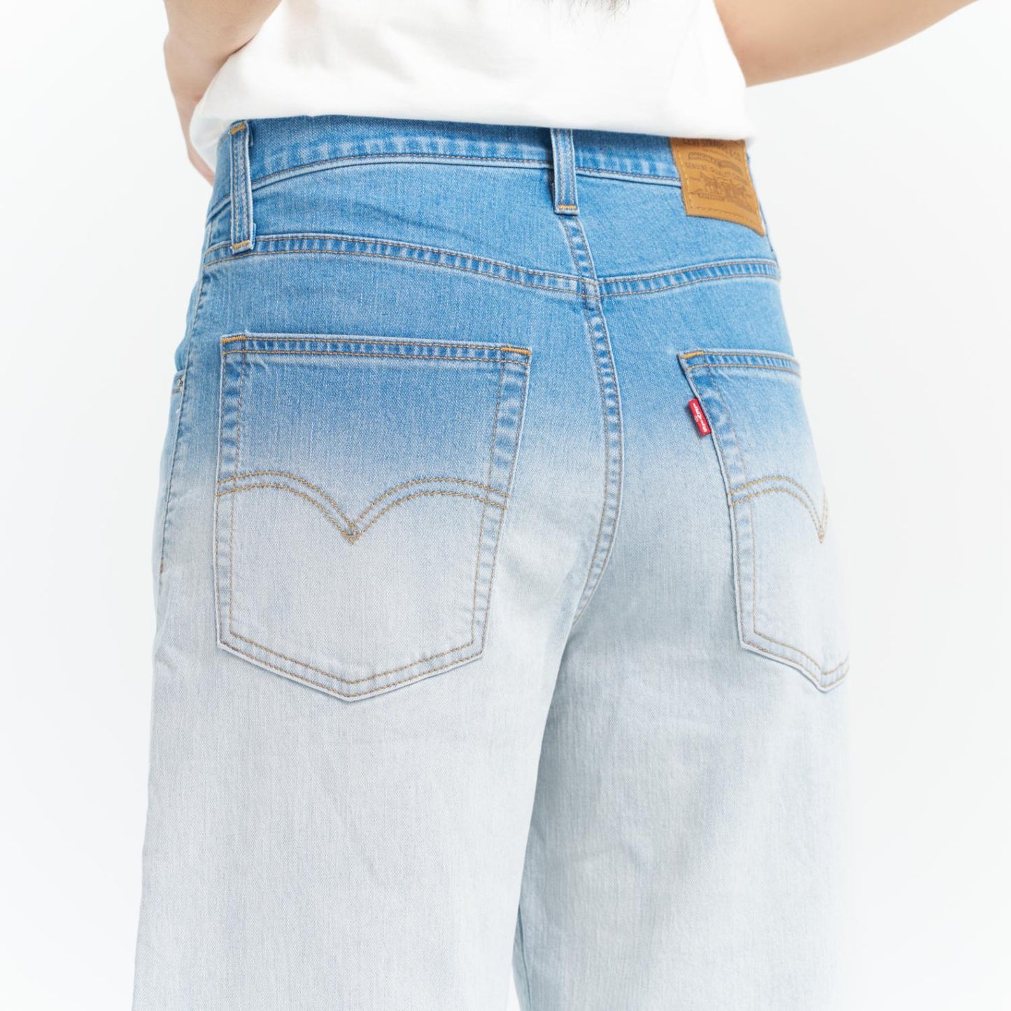 Levi’s® Performance Cool 中腰寬鬆直筒牛仔褲 |女裝