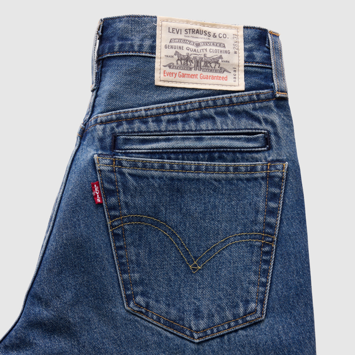 Levi’s® x sacai Belted Flare 牛仔褲