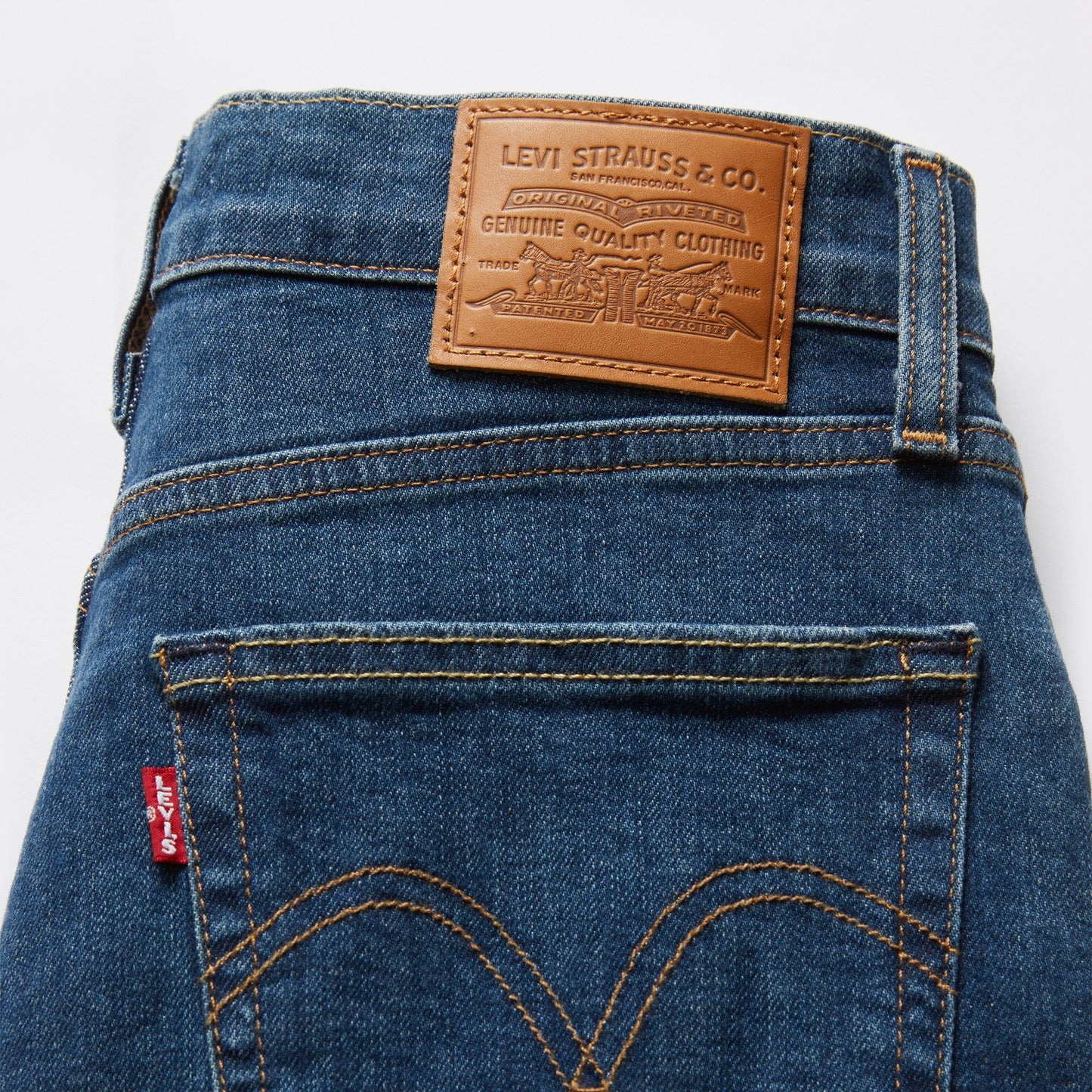 Levi's® 高腰男友 Boyfriend 牛仔褲 | 女裝