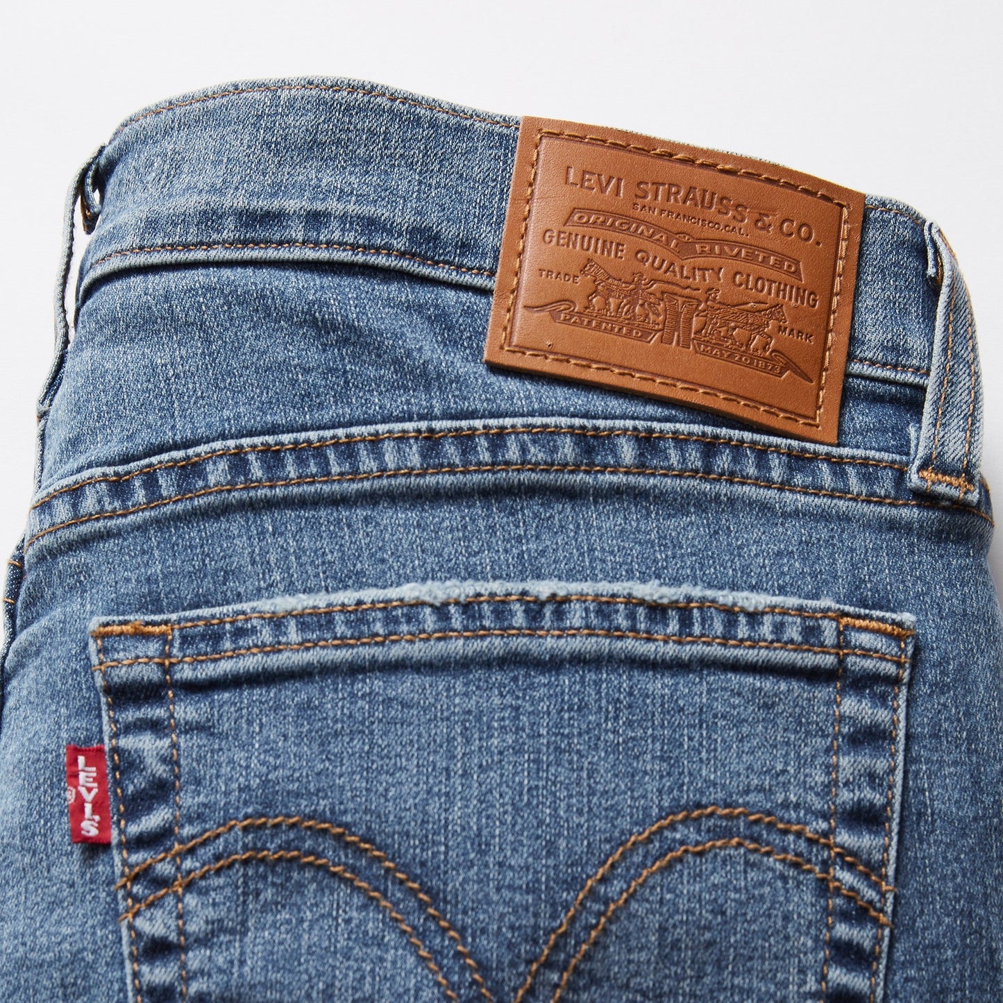 Levi's® 中腰男友牛仔褲| 女裝