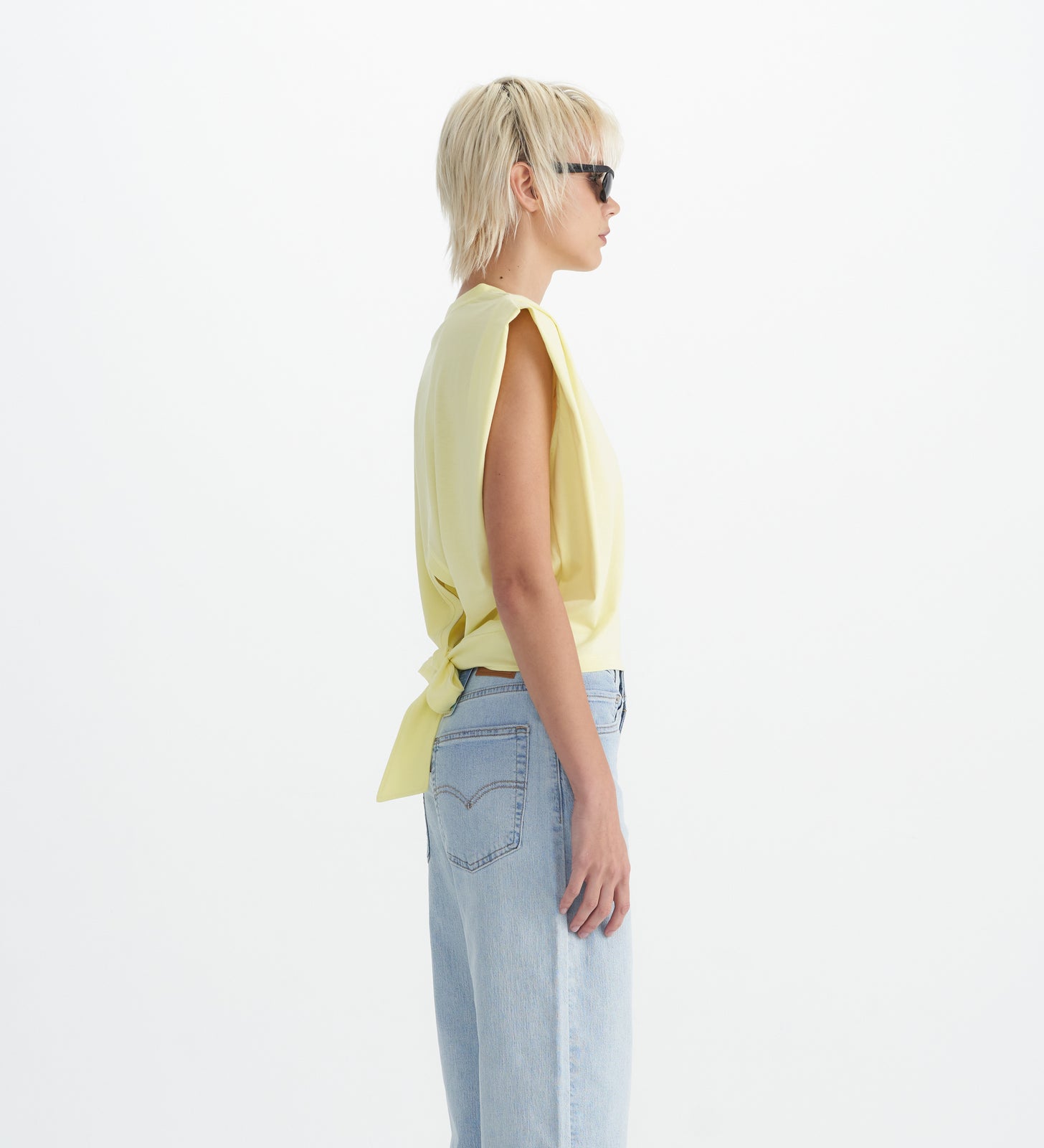 levi's®  performance cool 綁帶無袖背心| 女裝 0019Q0001XXS- Yellow – Levi's 香港