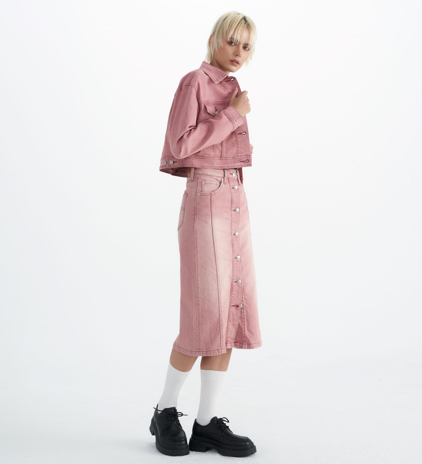 levi's® cropped 90s vintage trucker | women's 001C70001L- Pink – Levi's Hong Kong