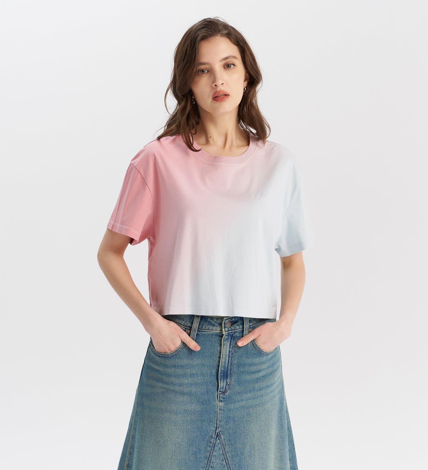 levi’s®  圓領漸層刺繡logo 短袖tee| 女裝 002YS0001XXS- Multi – Levi's 香港
