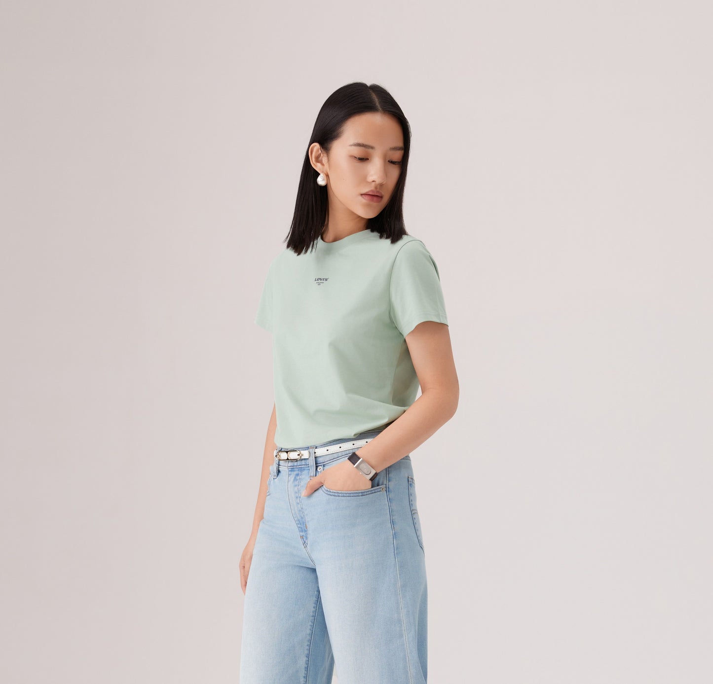  Levi's® 防 UV 短袖 T恤 | 女裝
