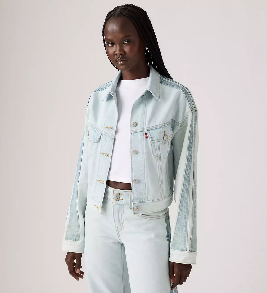 levi's® women's shrunken '90s trucker jacket 003S90000XS- Medium Indigo – Levi's Hong Kong