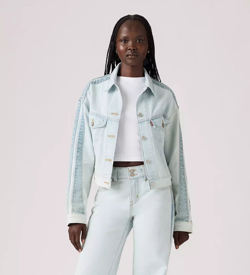 levi's® women's shrunken '90s trucker jacket 003S90000XS- Medium Indigo – Levi's Hong Kong