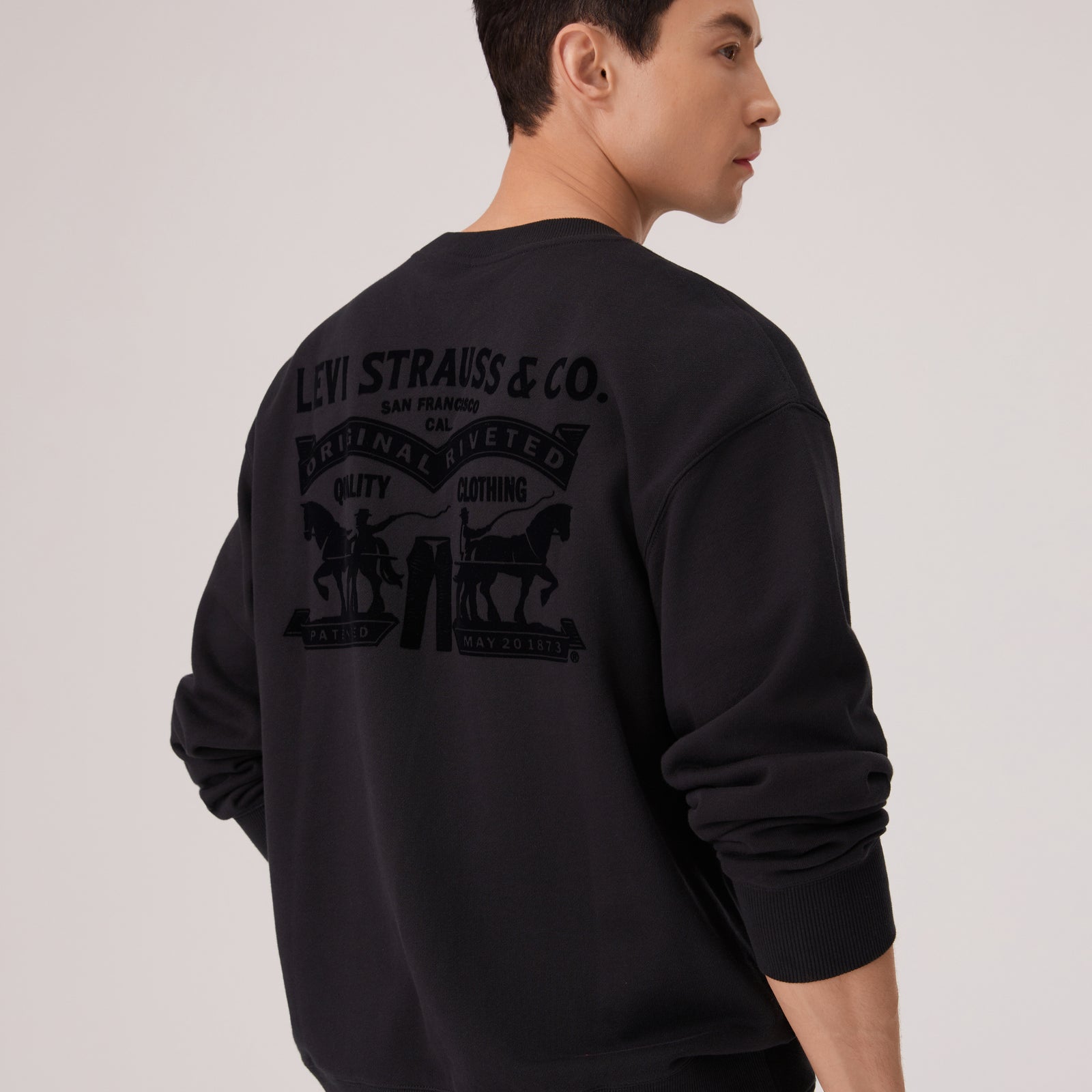 levi's® men's cny relaxed crew sweatshirt 006P50001XS- Black – Levi's Hong Kong
