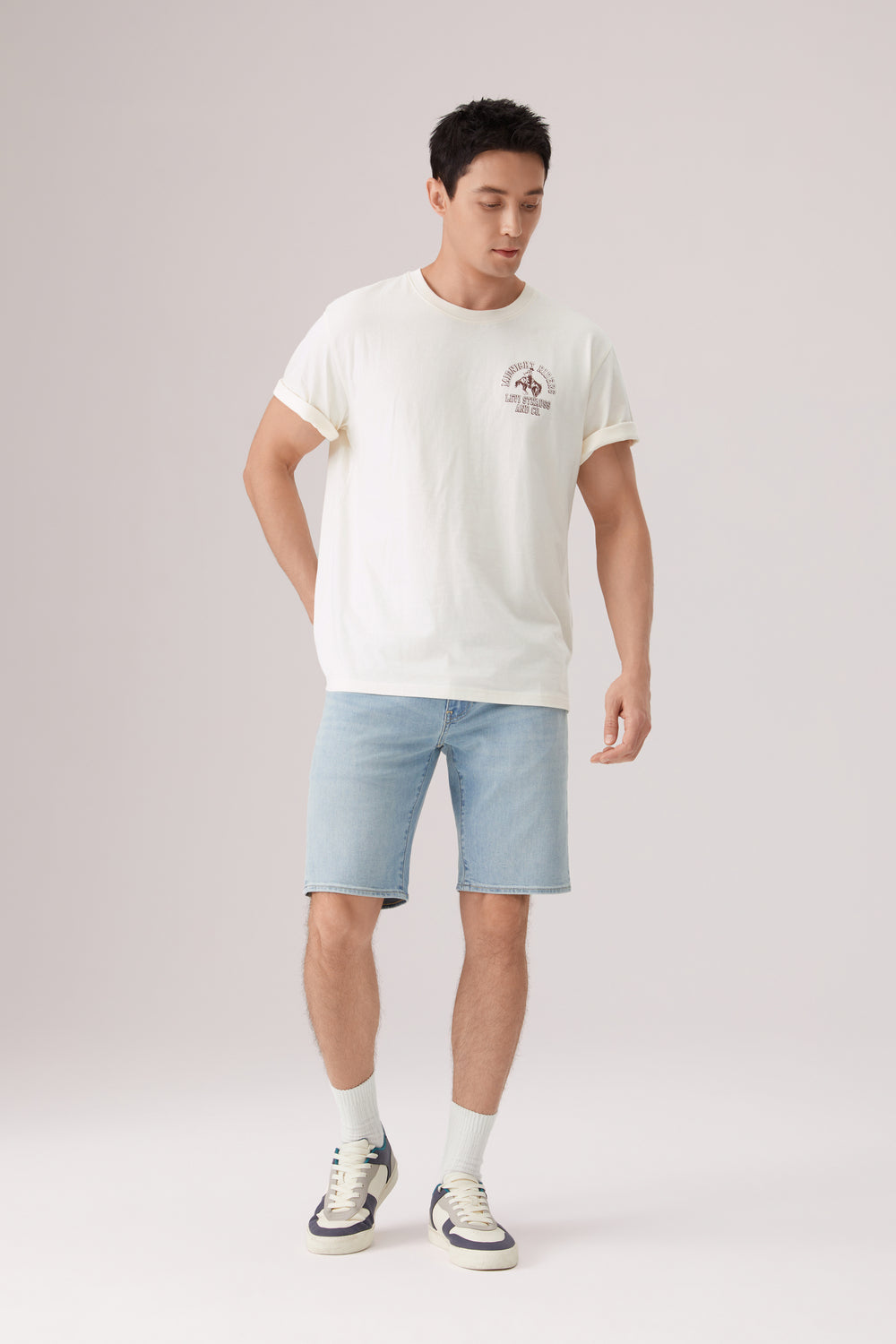  Levi's® 405™ 低腰膝上標準牛仔短褲 | 男裝