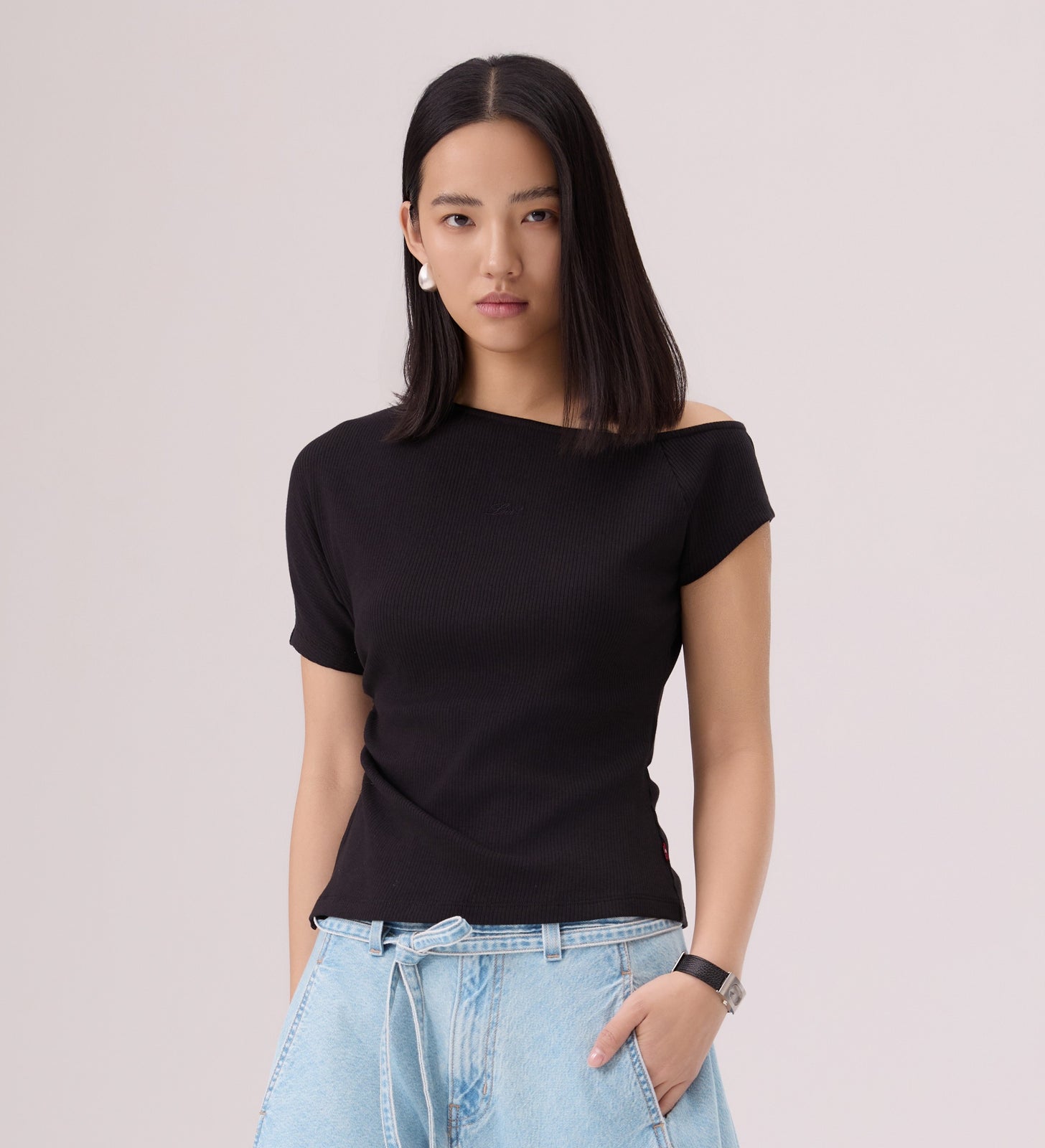  levi's® 露肩 rib t恤 | 女裝 006QG0001L- Black – Levi's 香港