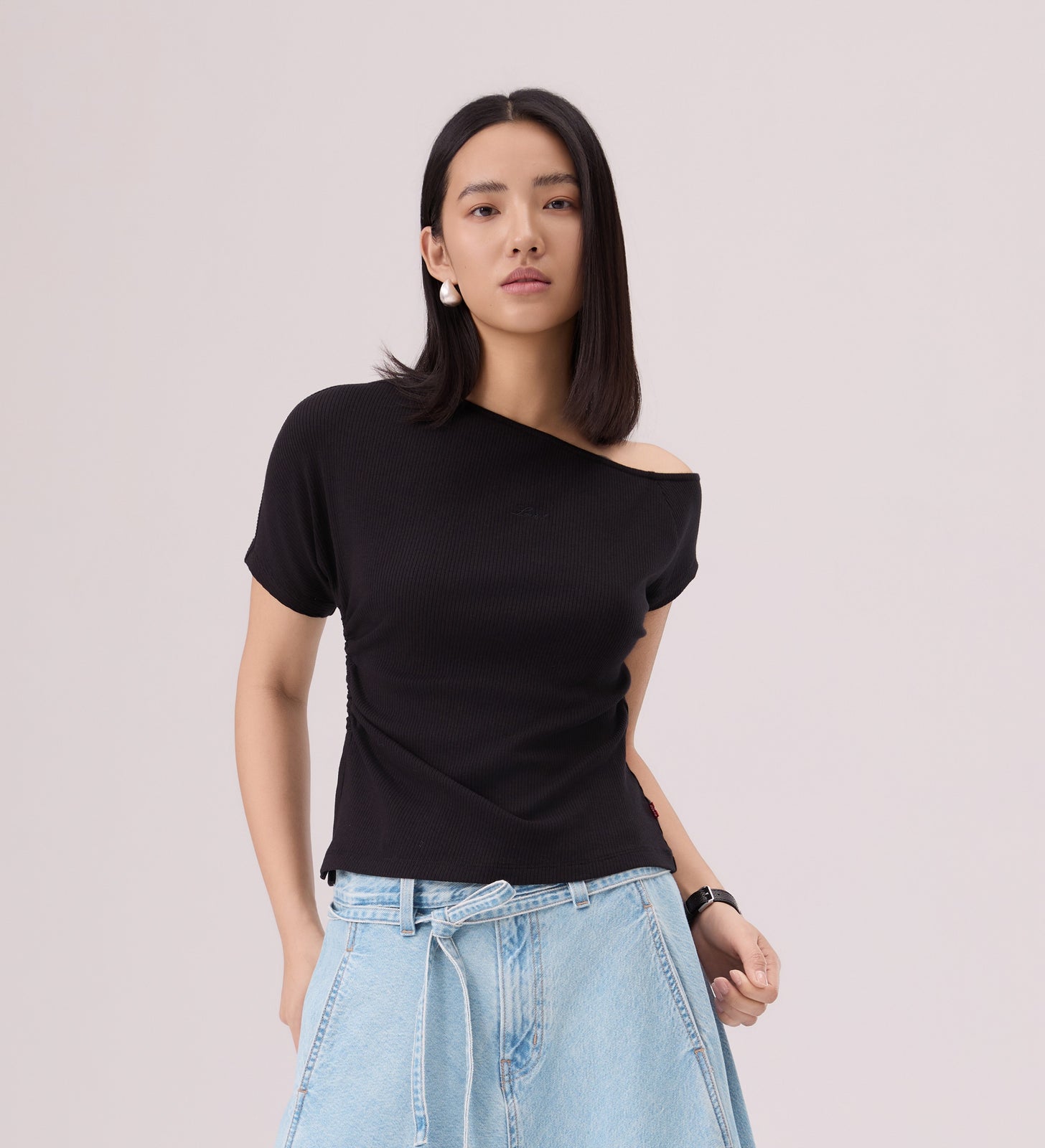  levi's® 露肩 rib t恤 | 女裝 006QG0001L- Black – Levi's 香港