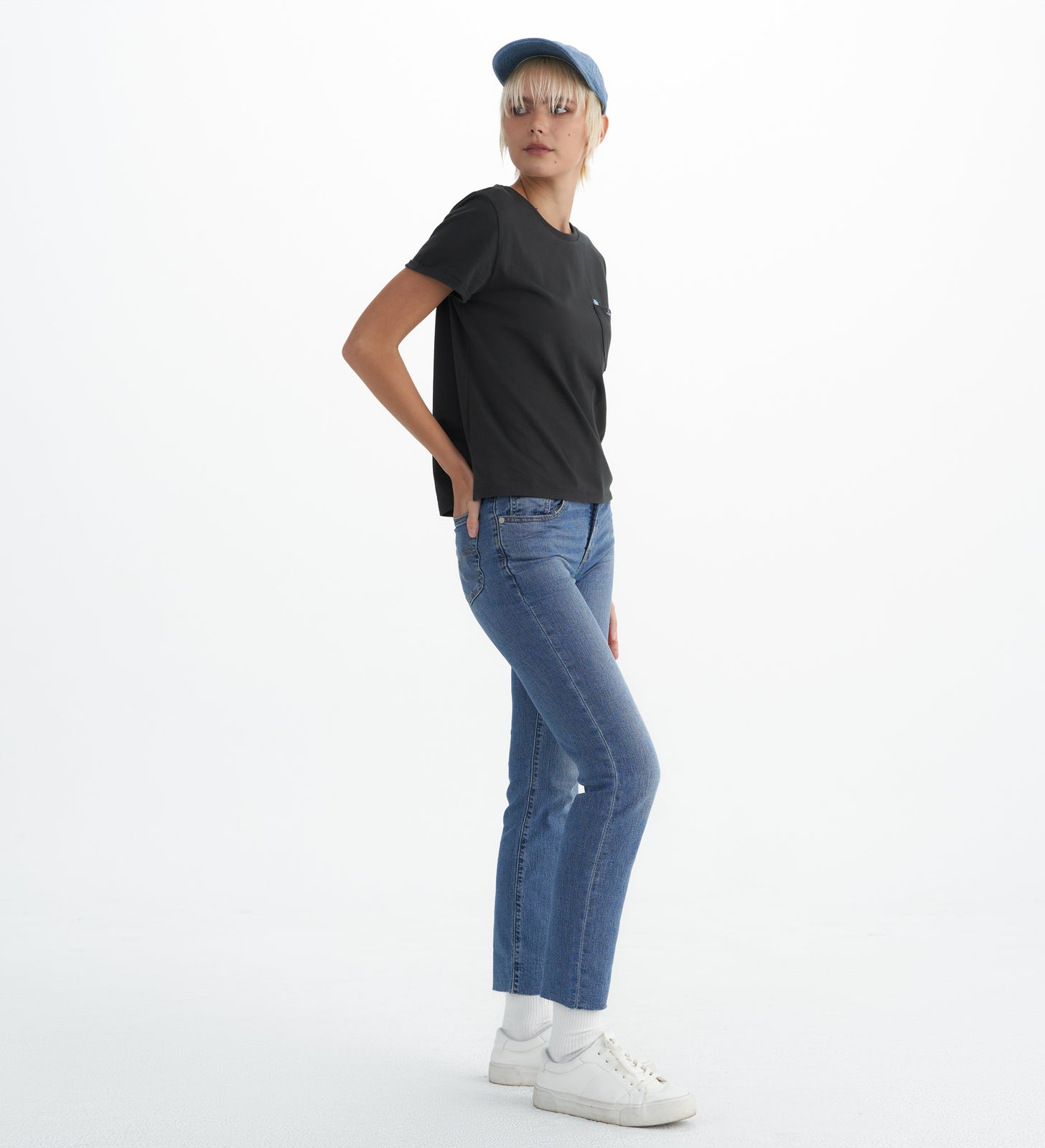 levi's® women's 724 high rise straight cool jeans 1888303302428 Light Indigo – Levi's Hong Kong