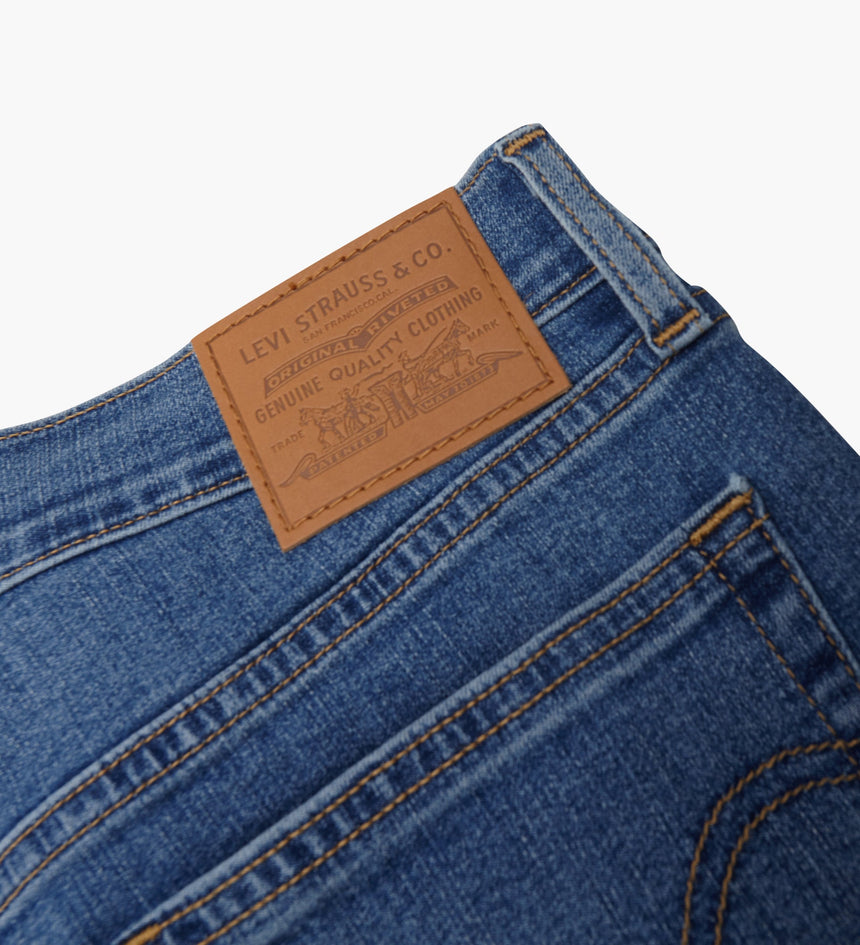 levi's® women's mid-rise boyfriend jeans 1988702522327 Chase The Sun Cool – Levi's Hong Kong