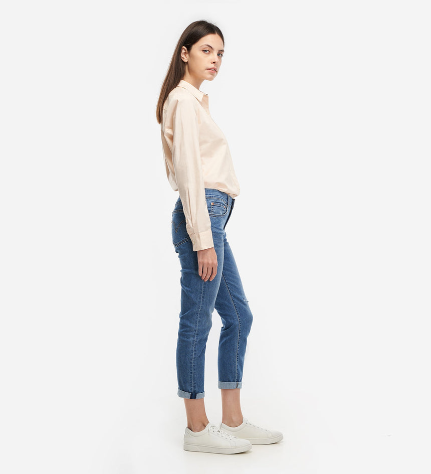 levi's® women's mid-rise boyfriend jeans 1988702522327 Chase The Sun Cool – Levi's Hong Kong