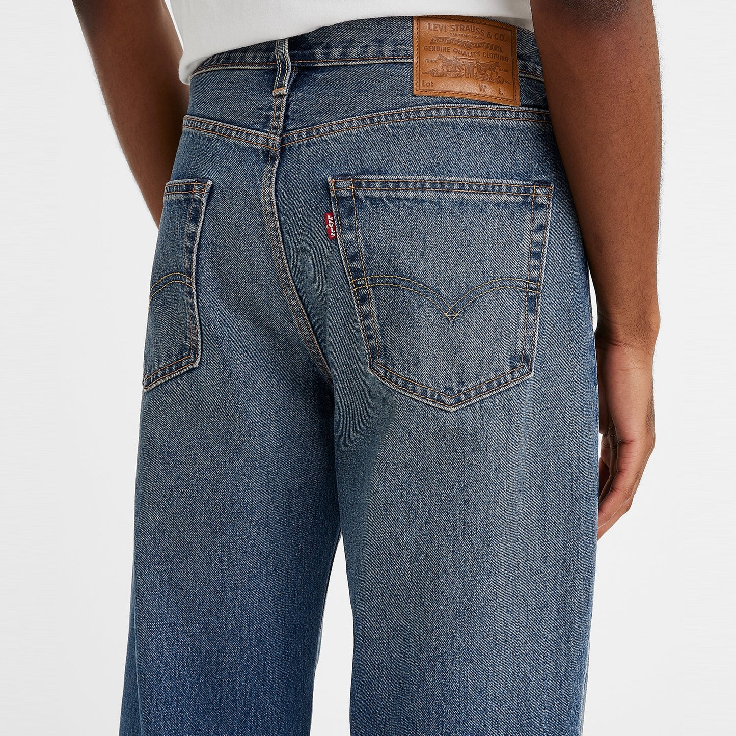 Levi's® 568 LOOSE STRAIGHT AISLE SEAT