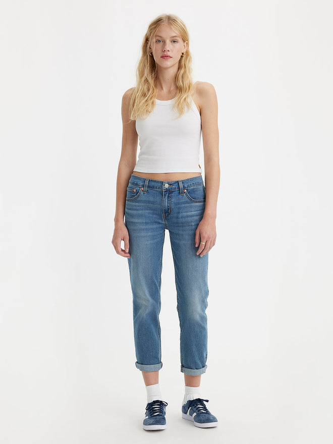 levi's® women's mid-rise boyfriend jeans 1988703022427 Medium Indigo Worn In  – Levi's Hong Kong