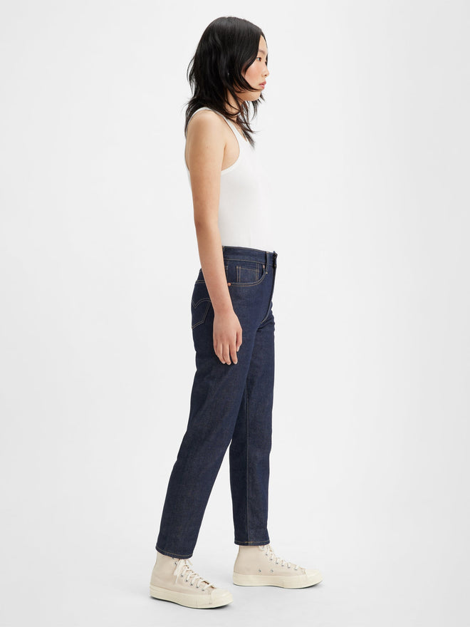 levi's® women's high-rise boyfriend jeans A589300002427 MOJ Ink Rinse Dark  – Levi's Hong Kong