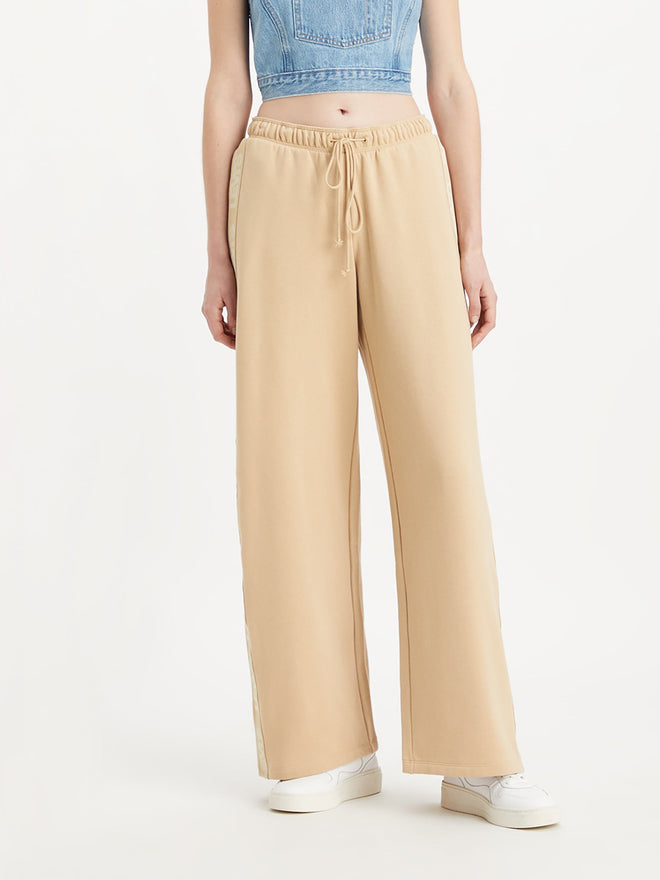 levi's® 寬鬆運動褲 | 女裝 A60760002S- Pant Minimal Sport Logo Taping Warm Sand - Neutral  – Levi's 香港