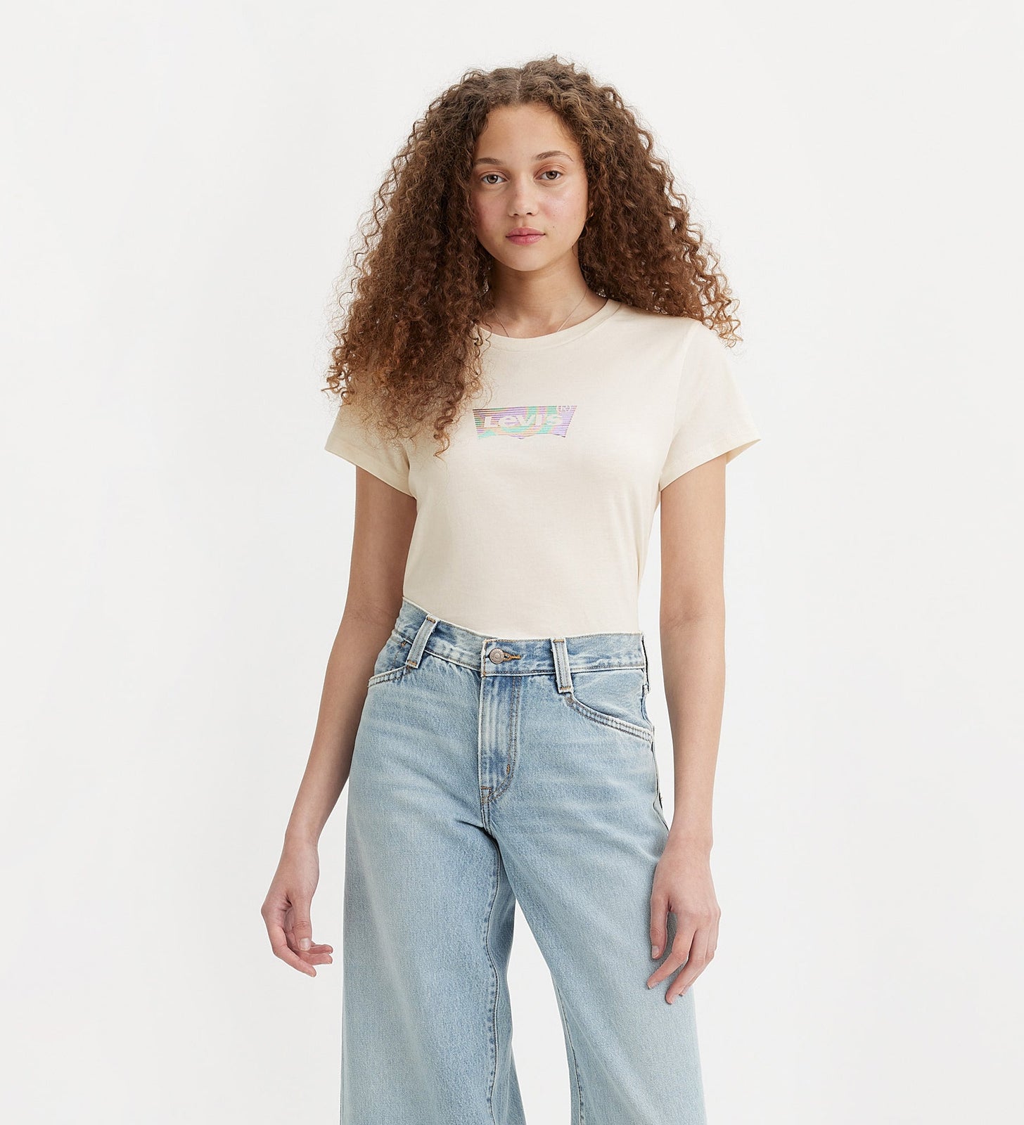 levi’s®  perfect t-shirt | 女裝 173692189XS- Seasonal Batwing Shine Gardenia - Neutral – Levi's 香港