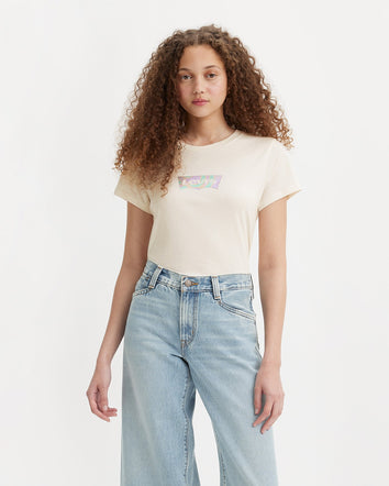 levi’s®  perfect t-shirt | 女裝 173692189L- Seasonal Batwing Shine Gardenia - Neutral  – Levi's 香港