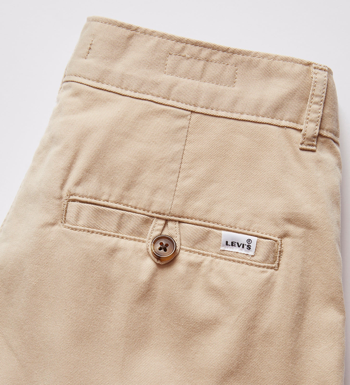 levi's® women's pleated trouser shorts A7538000224- Safari – Levi's Hong Kong