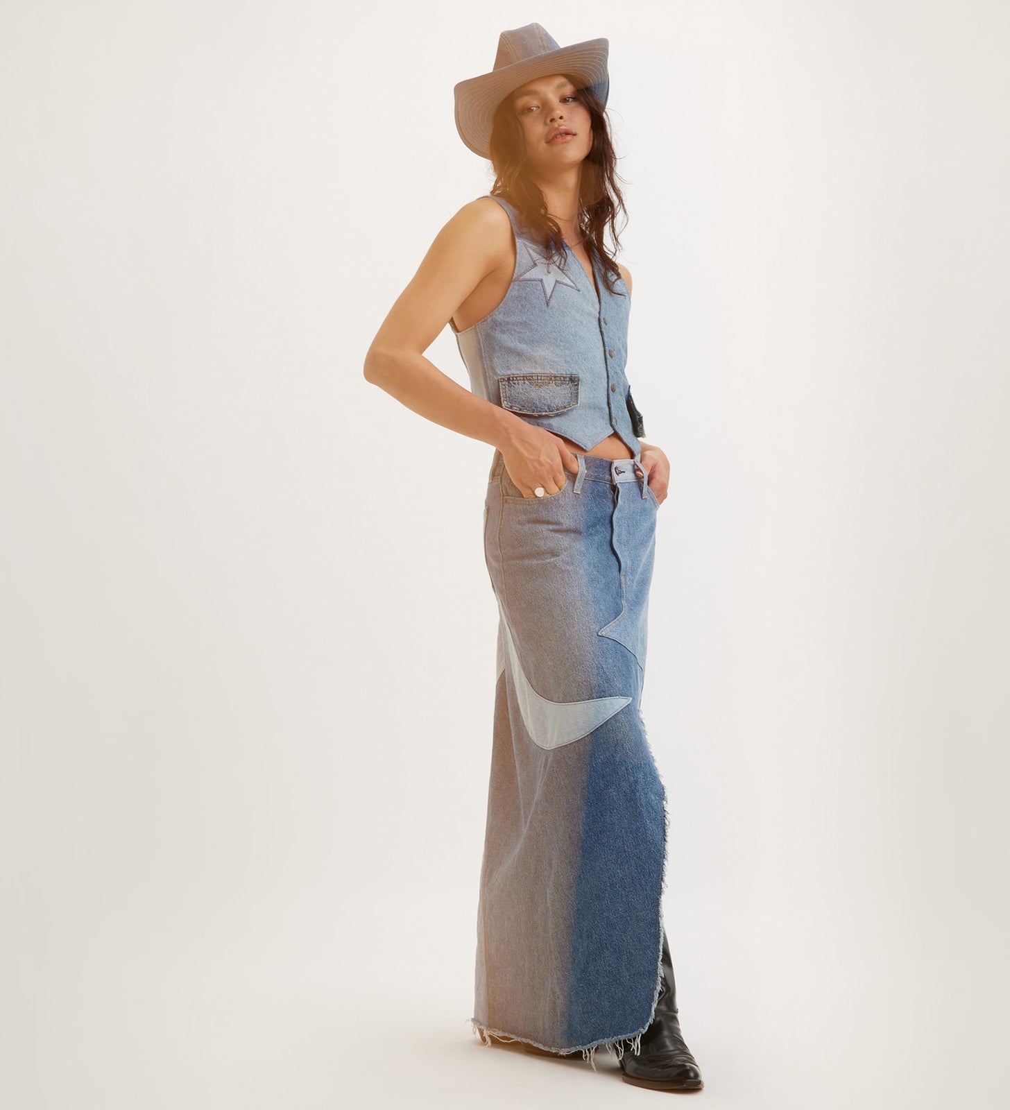 levi's® women's icon long skirt A83950000XS- Giddy Up – Levi's Hong Kong
