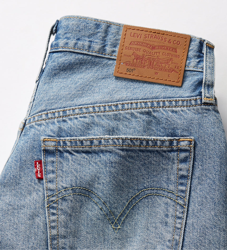 levi's® women's 501® mid-thigh shorts A9296000124- Light Indigo - Worn In – Levi's Hong Kong