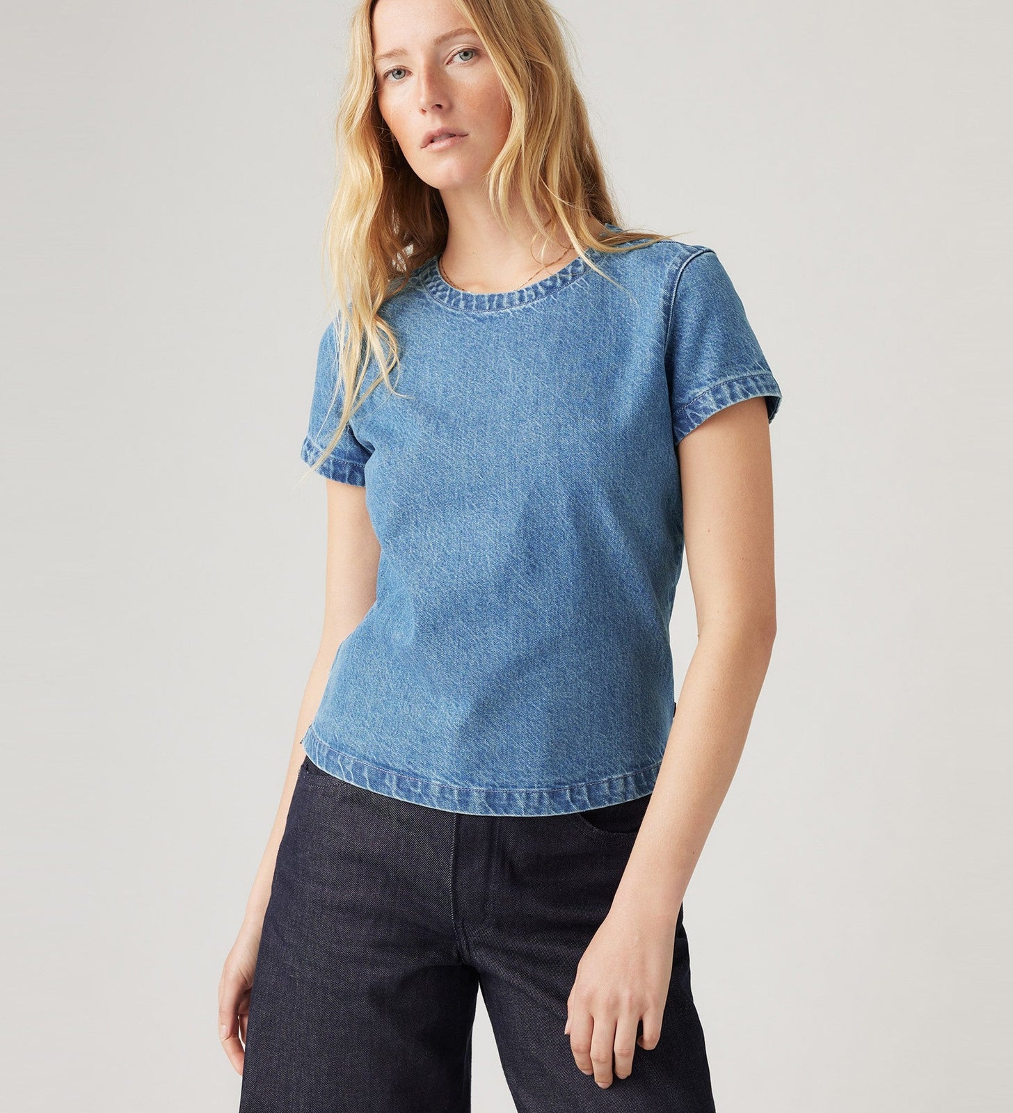 levi’s® wellthread®女士bud t恤| 女裝 A91870000XS- Garden Stone – Levi's 香港