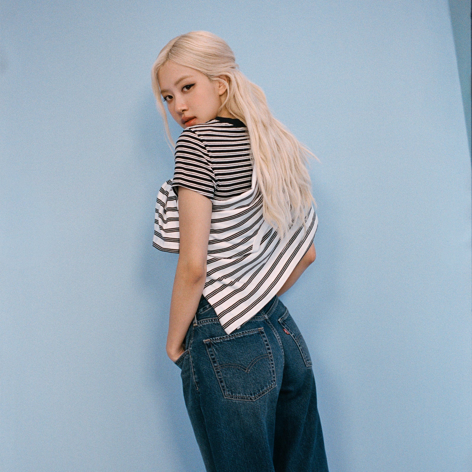 rosé朴彩英同款 levi's® 寬鬆錐形牛仔褲 | 女裝 0083N00492431 Medium Indigo – Levi's 香港