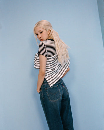 rosé's style levi's® women's loose taper jeans 0083N00492431 Medium Indigo  – Levi's Hong Kong