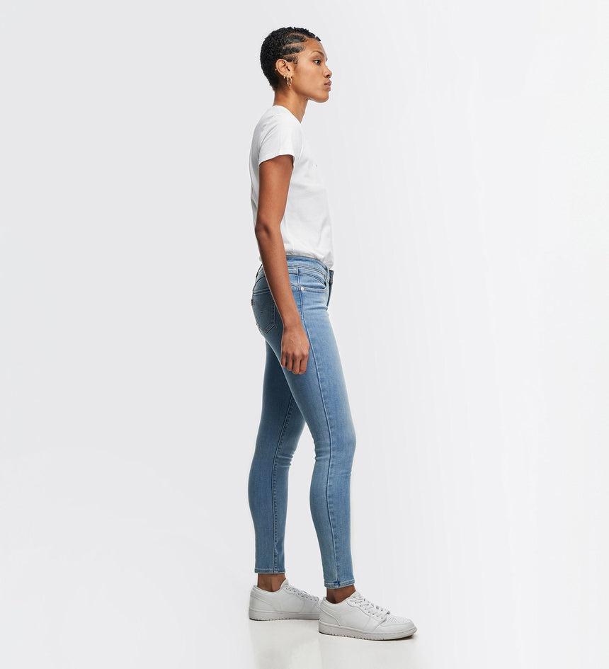 levi's® revel™ 塑型 緊身窄腳牛仔褲 | 女裝 3626600372426 Run The Numbers – Levi's 香港