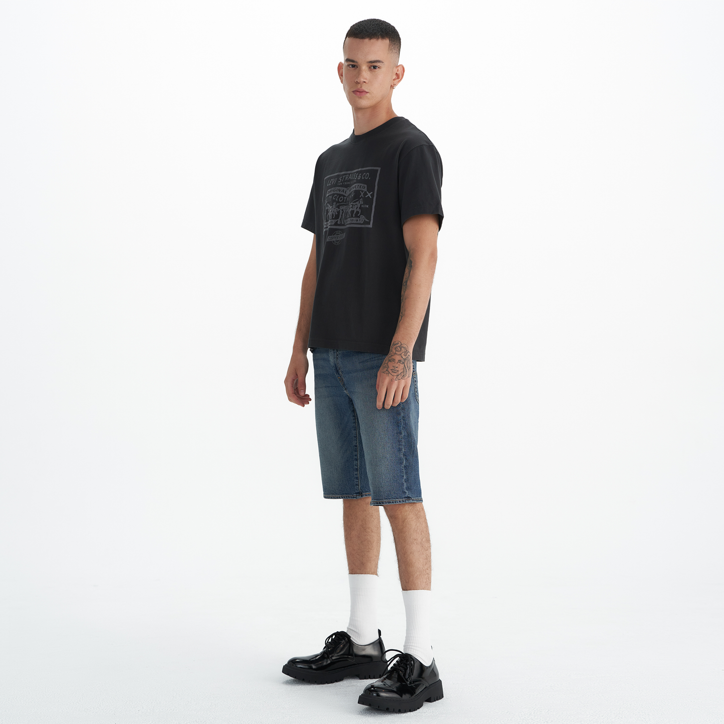 Levi's® Men's 405 STANDARD SHORTS