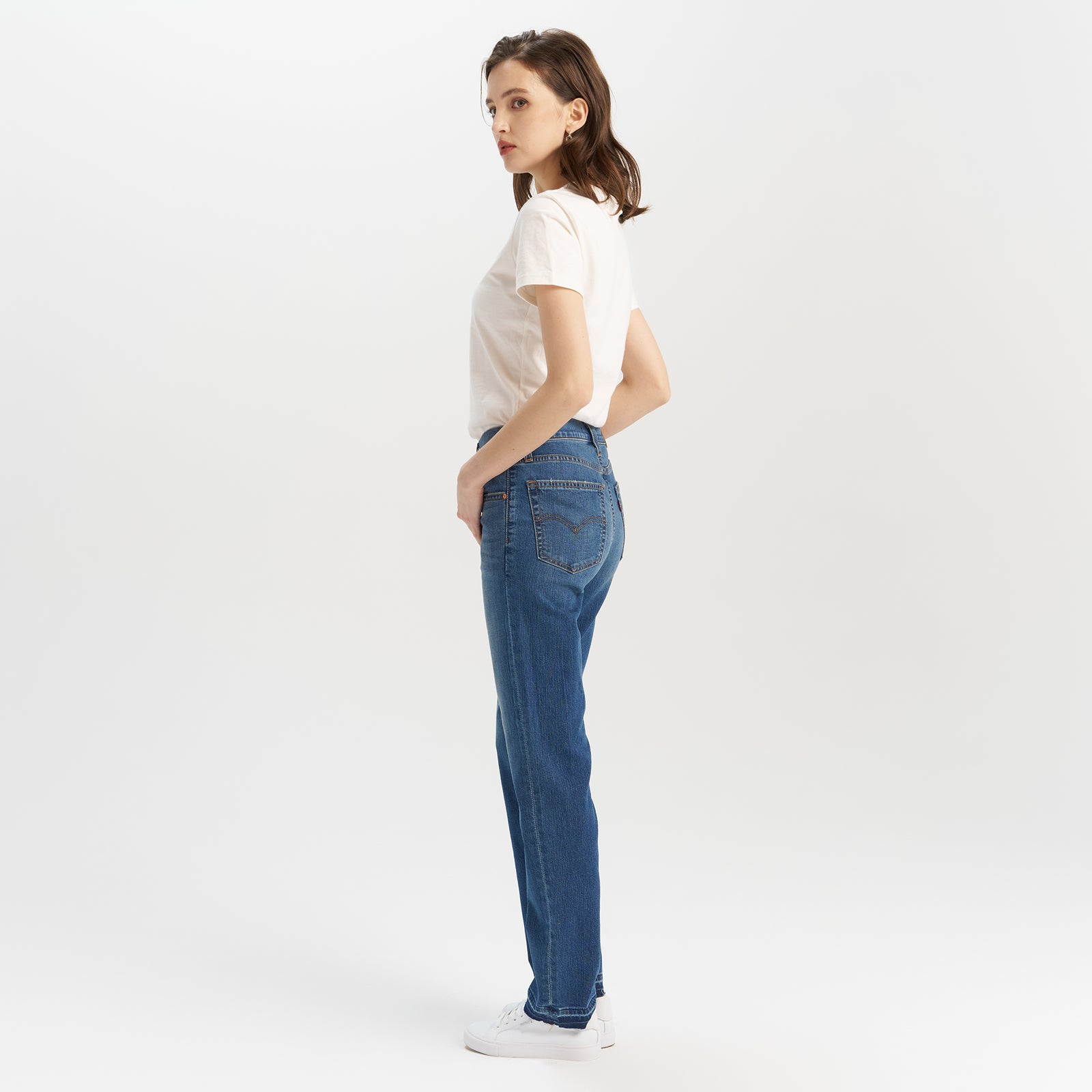levi’s® 724™ women's high-waist straight leg performance cool jeans 1888303882428 Indigo – Levi's Hong Kong