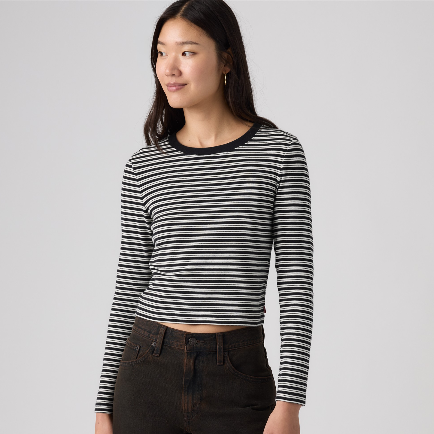 ROSÉ朴彩英同款 Levi's® Essential Baby 長袖 T 恤 | 女裝