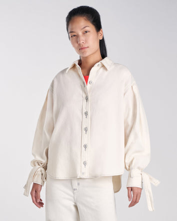 levis red 工裝手稿風復刻再造 女款 牛仔襯衫外套  / oversize寬鬆版型 / 豆腐白 / 寒麻纖維 | 女裝 A01560000S- Morning Shift 2  – Levi's 香港