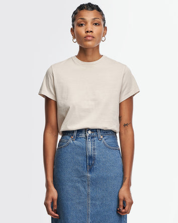 levi's® wellthread® women's classic fit t-shirt A22540001XS- Chamomile Seed  – Levi's Hong Kong