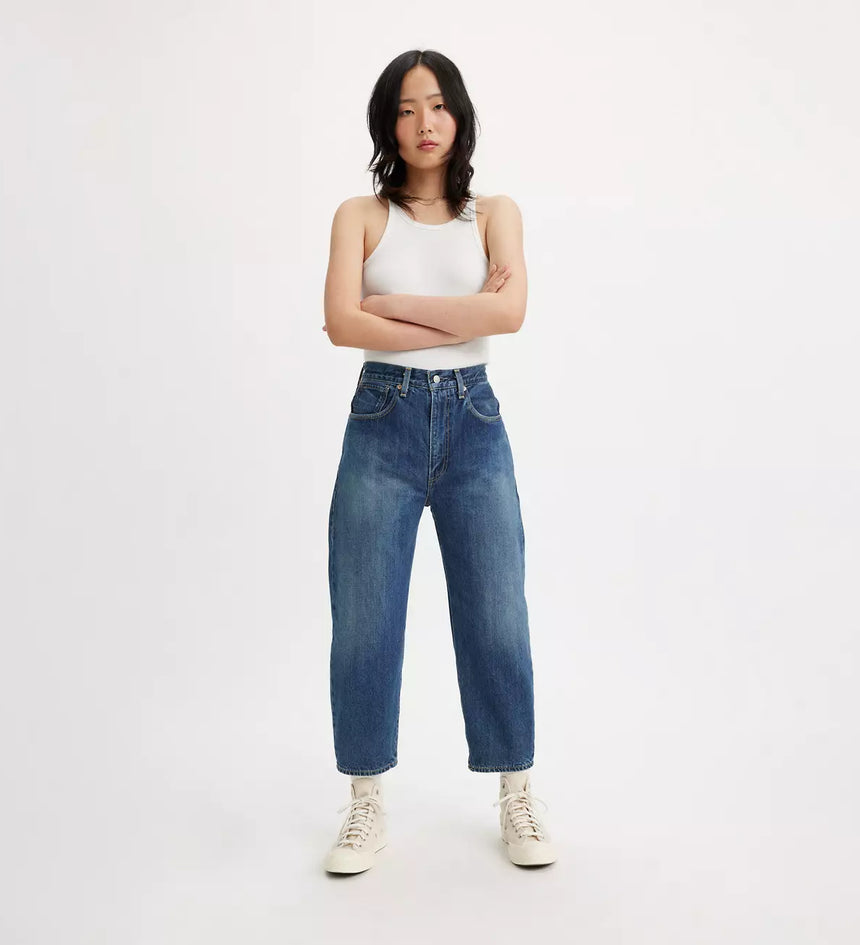 levi's® 日本製barrel高腰寬鬆錐型牛仔褲 | 女裝 A5889000124- Medium Indigo – Levi's 香港