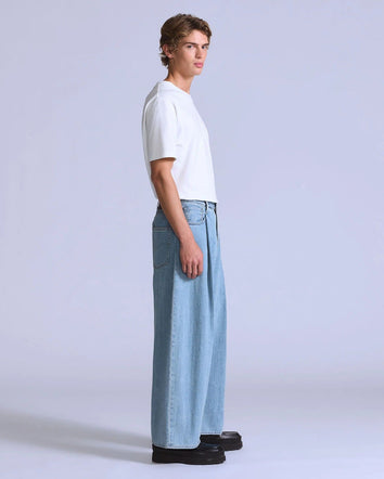 levi's® blue tab™ men's wide-leg pleat crop jeans A913600022830 Multicolor  – Levi's Hong Kong