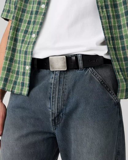 Levi's® Ryder Plaque Buckle 徽章扣皮帶 | 男裝  