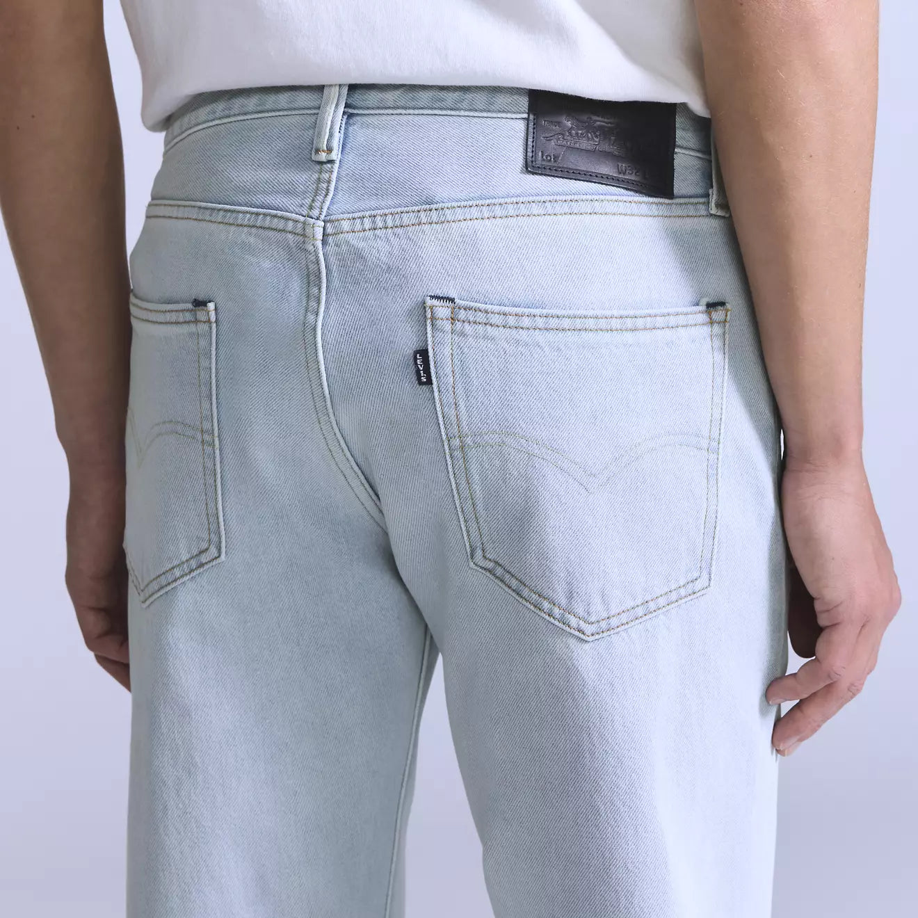 levi's® blue tab™ men's anchor relaxed jeans 0033V00052832 Light Indigo – Levi's Hong Kong