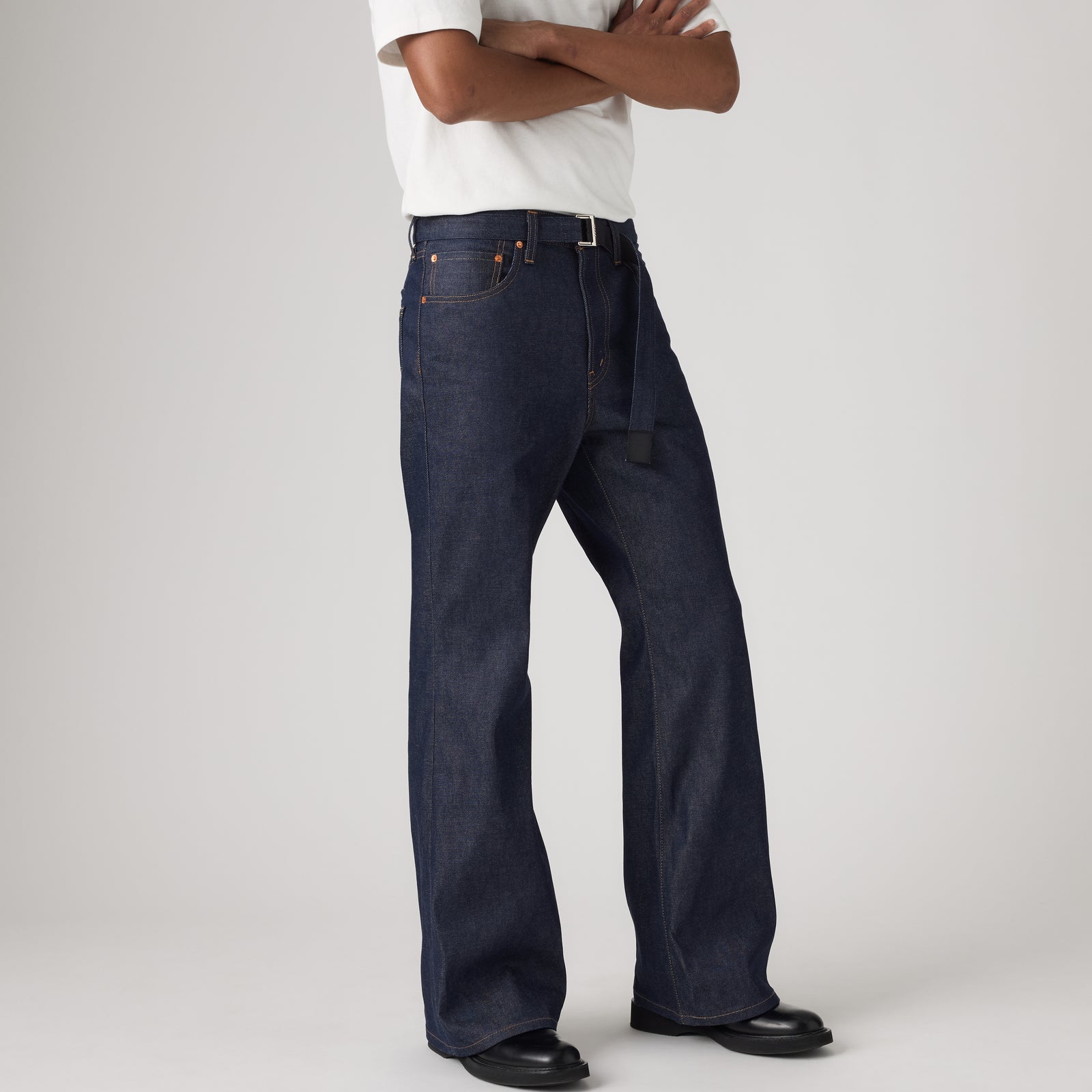 levi’s® x sacai belted flare 牛仔褲 008LN000127- Dark Indigo – Levi's 香港