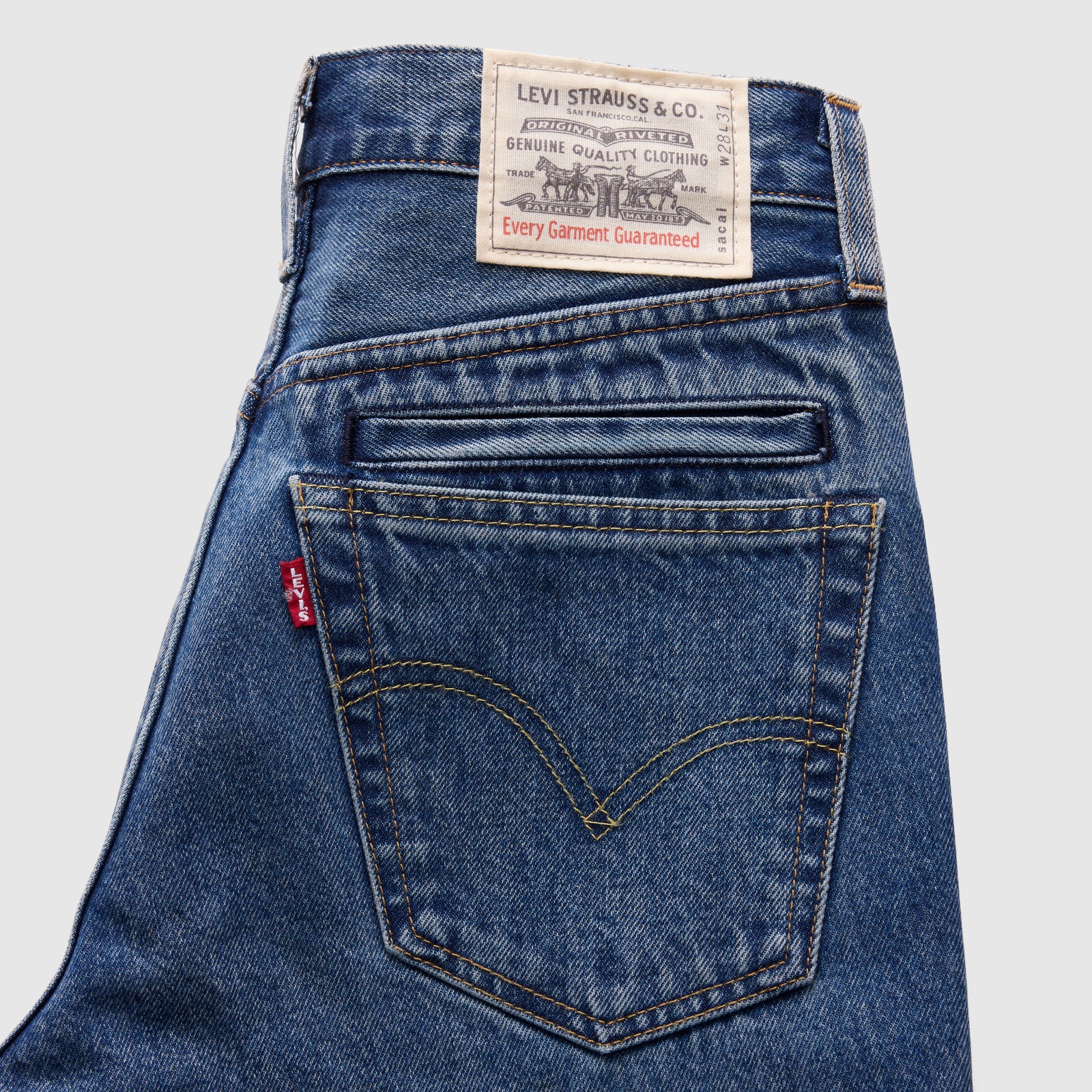 levi’s® x sacai belted flare 牛仔褲 008LN000227- Medium Indigo – Levi's 香港